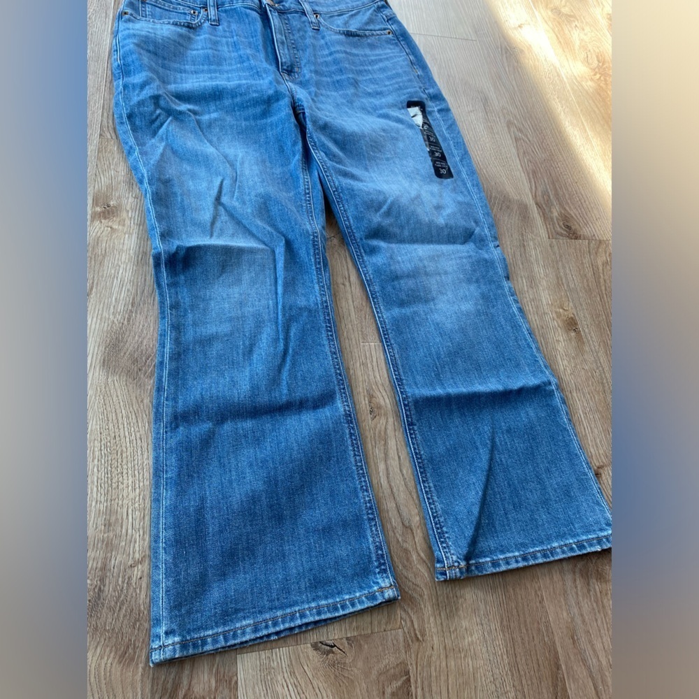 NWT JCrew W30 flare crop mid-rise jean all-day stretch medium wash blue pebble - Picture 4 of 13
